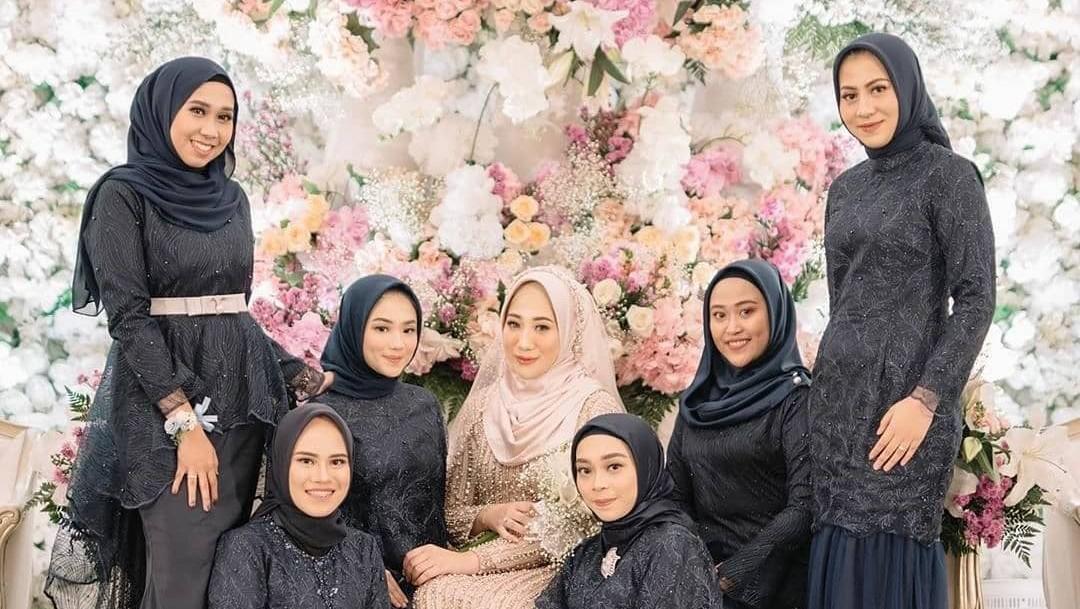 7 Warna Dress Bridesmaid Yang Paling Sering Dipakai Hijabers