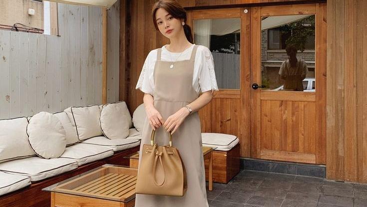 6 Referensi Simple Dress yang Cocok 