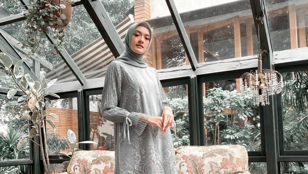 Rekomendasi Muslim Dress Dari Online Shop Ini Cocok Untuk Acara Kondangan Hingga Lamaran