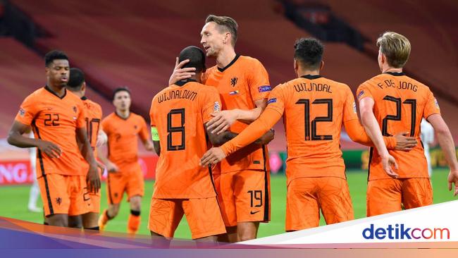 Wijnaldum scores two goals, De Oranje wins 3-1