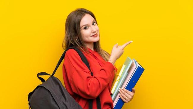 Gak Cuma Jadi Guru Inilah 3 Prospek Kerja Sastra Indonesia Masa Kini Yang Banyak Dibutuhkan