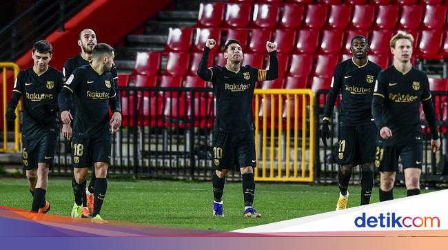 Barcelona Gasak Granada Messi Lampaui Rekor Ronaldo Ini