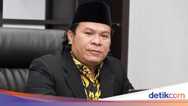 Legislator Pertanyakan Pembisik Jokowi, Minta Larangan Pejabat Bukber Dicabut