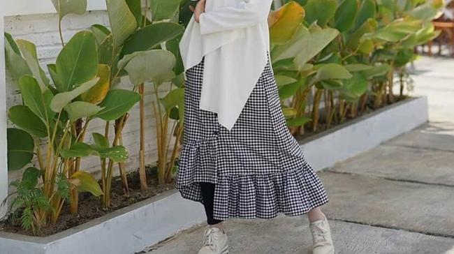 Unik, 5 Ide Outfit Hijab dengan Rok Ruffle untuk Tampil Kece dan