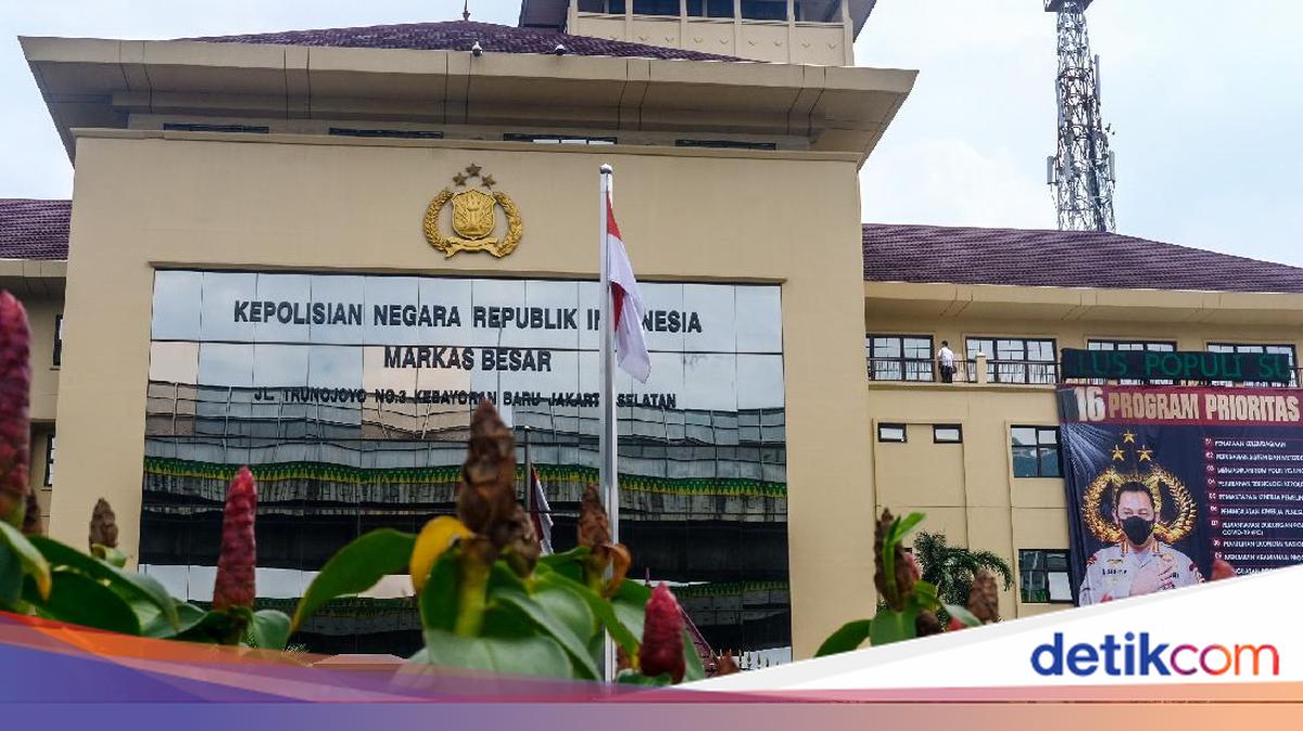 Mutasi Polri: Komjen Panca Putra Jabat Kalemdiklat