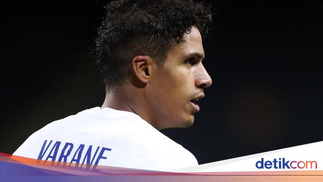 Manchester United’s Plan B if it fails to sign Varane