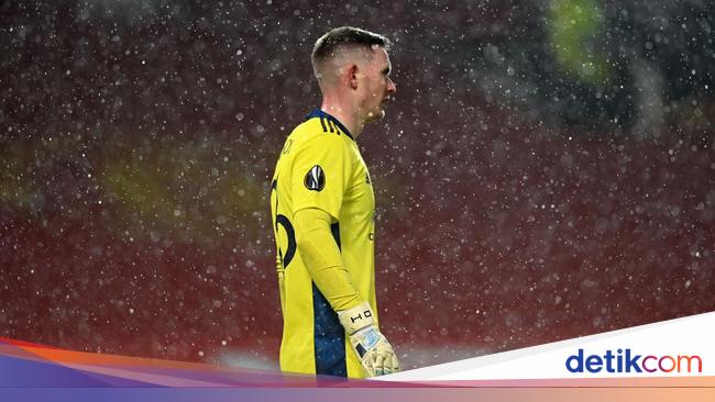 Solskjaer Disappointed with Dean Henderson