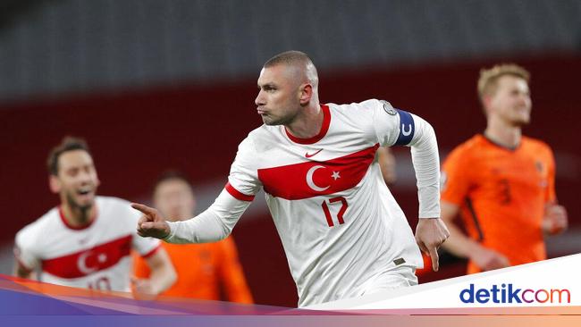 Line up belanda vs turkey