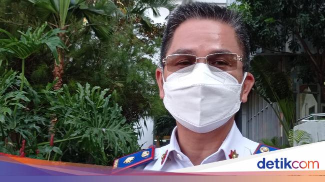 Perusakan Spion Taksi di Jaksel oleh Petugas Dishub-Polisi Berujung Damai