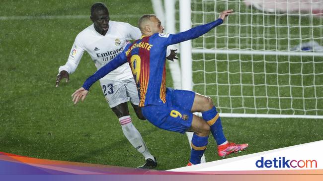 Koeman: Barcelona Should Get Penalty