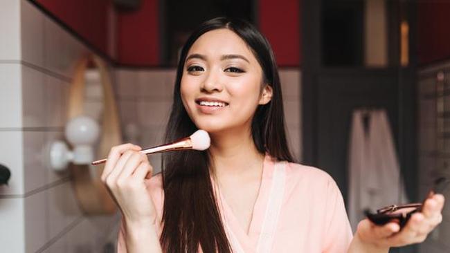 Tips Agar Tampilan Makeup Dapat Natural Dan Profesional Buat Ke Kantor Wajib Cek Biar Nggak