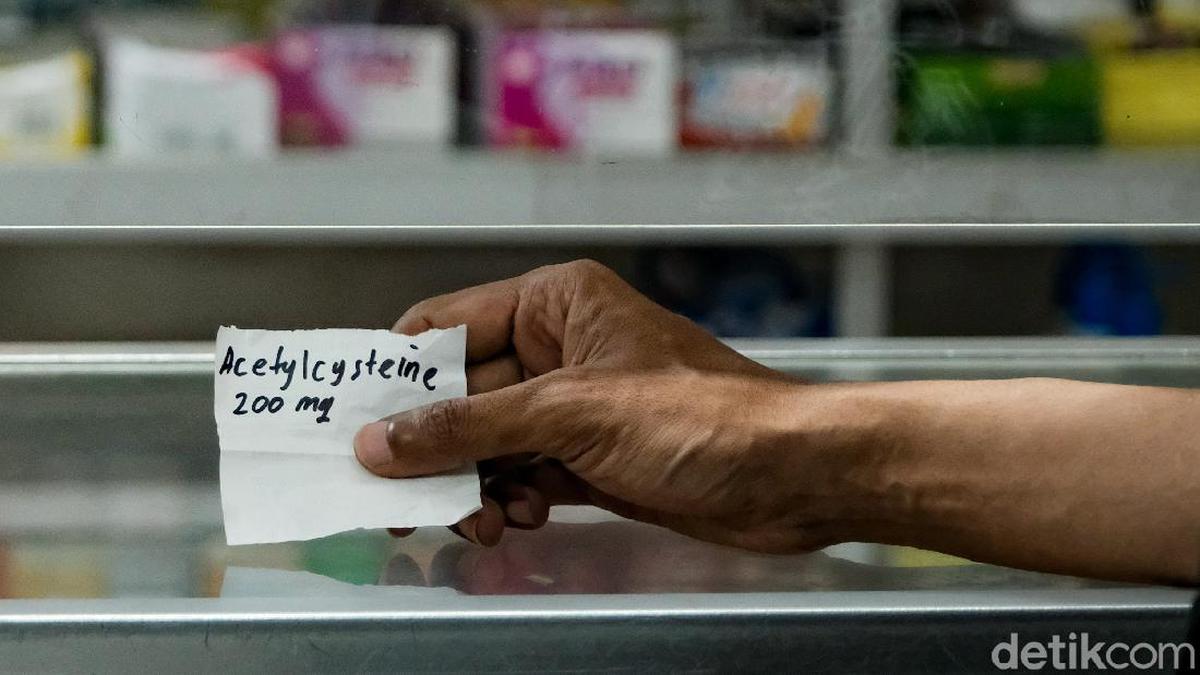 Harga Obat Batuk Di Sejumlah Apotek Jakarta Naik, Imbas Rupiah Melemah?