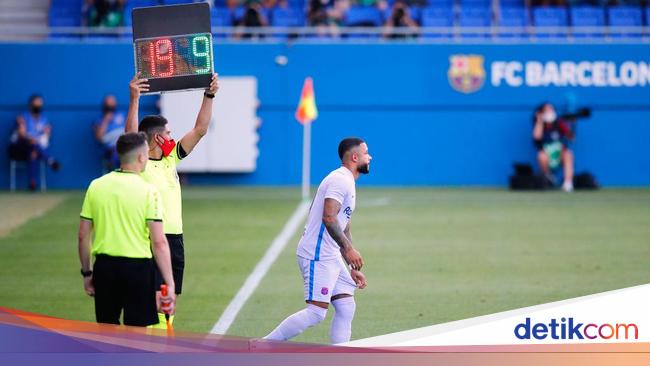 Memphis Depay’s sweet debut with Barcelona