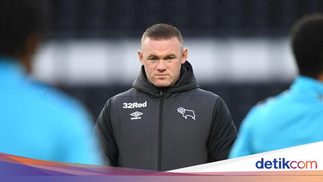 Wayne Rooney refuses to coach Everton