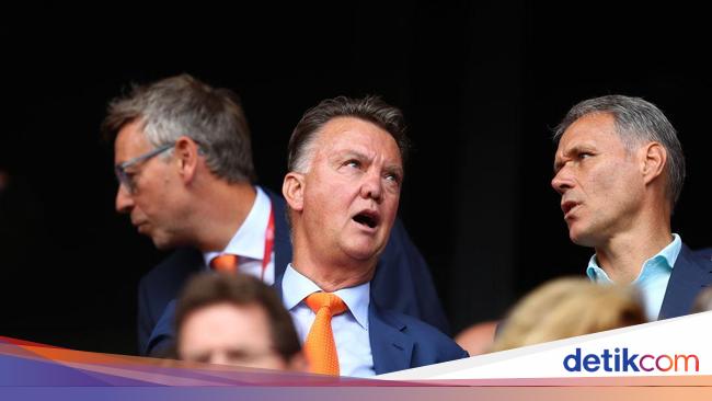 2022 World Cup in Qatar, Dutch coach slams FIFA