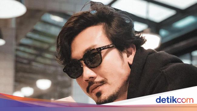 Podcast Jadi Titik Balik Karir Denny Sumargo