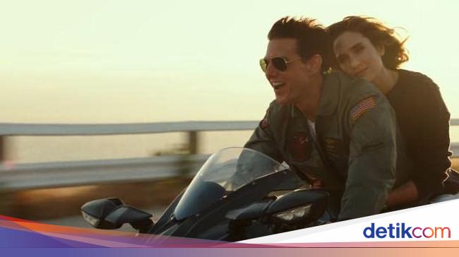 Momen Ini Bikin Tom Cruise Nangis di Top Gun: Maverick