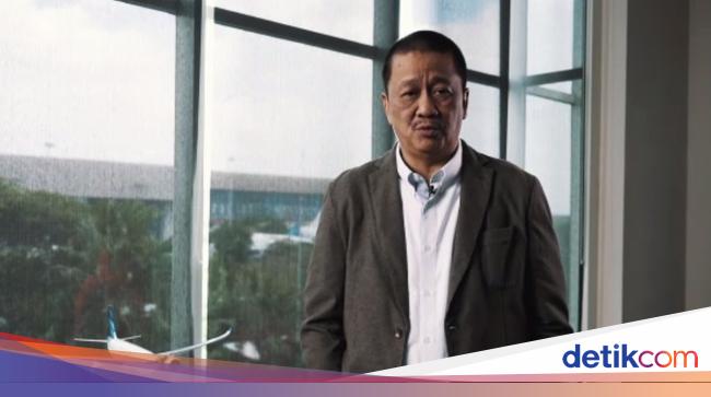 Bos Garuda Tegaskan Tak Larang Pramugari Berhijab