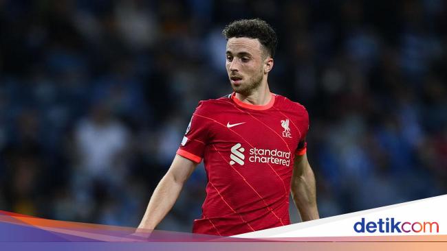 Diogo Jota against Arsenal, Carragher defends