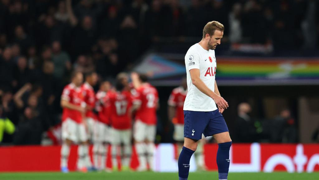 Harry Kane 'Hilang' Saat Spurs Vs MU