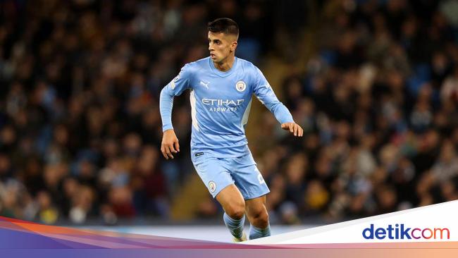 Joao Cancelo’s Central Role at Man City This Season