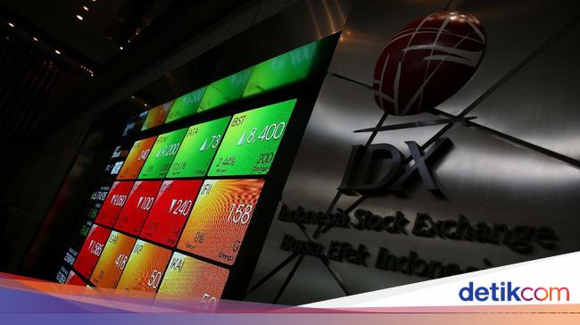 IHSG Ditutup Balik Menguat ke 7.045 Jelang Akhir Pekan