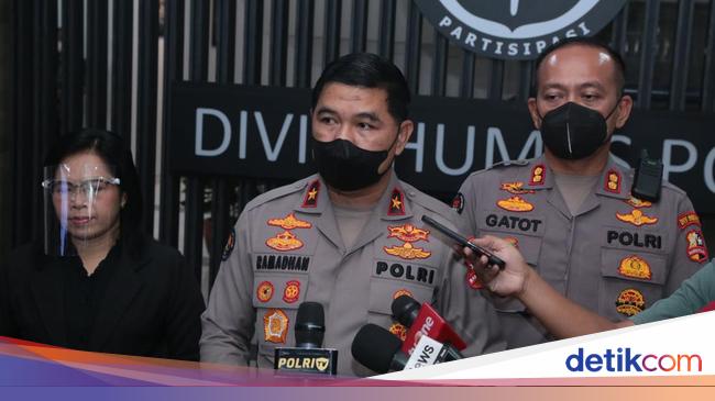 Polri Kerahkan 145 Personel Evakuasi Korban Tanah Longsor di Natuna