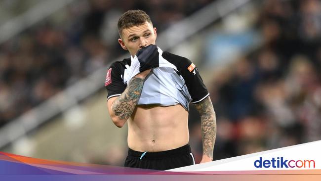 Trippier Debuts at Newcastle, Falls Against Division Three