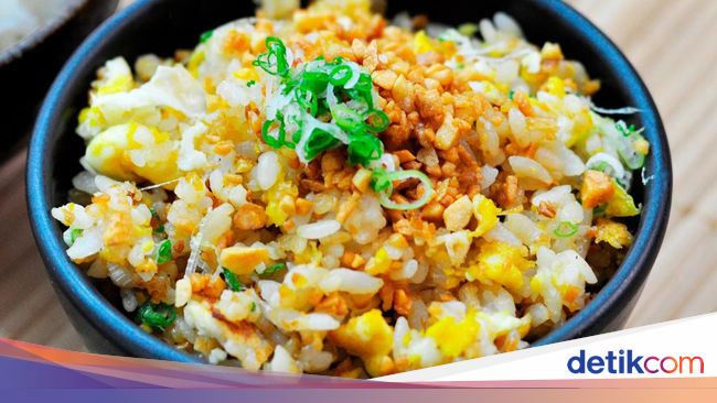 Resep Nasi Goreng Telur Bawang Putih yang Sederhana dan Sedap Aromanya