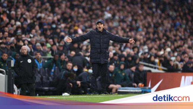 Tottenham lose again, Conte regrets two quick goals Wolves