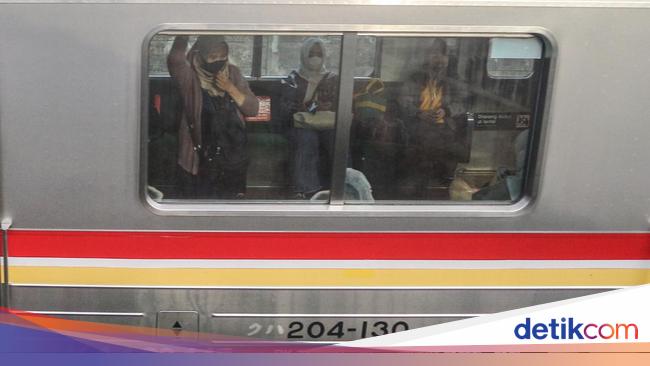 Antrean Penumpang di Stasiun Serpong dan Cawang Sempat Padat, Ini Kata KCI