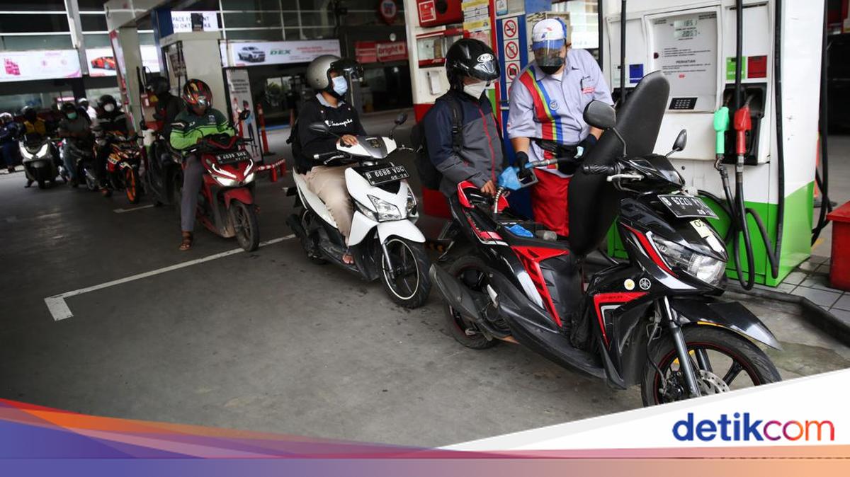 Minyak Meroket, Indonesia Dibayang-bayangi Kenaikan Harga BBM