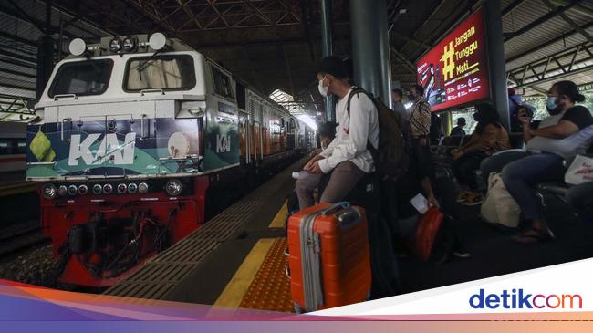 Tiket Kereta buat Libur Nataru Masih Sisa Banyak Banget, Ada Apa?