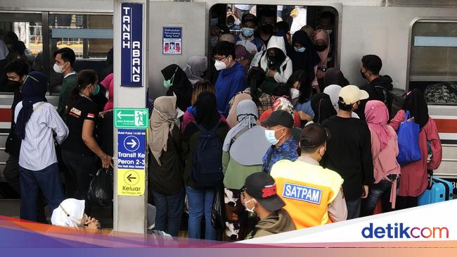 DKI Mau Terapkan Jalan Berbayar, Transportasi Umumnya Sudah Memadai?