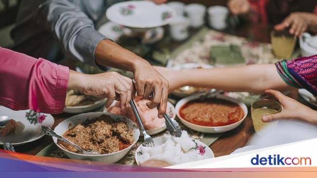 Penegasan Pemerintah, Masyarakat Tetap Boleh Bukber Puasa