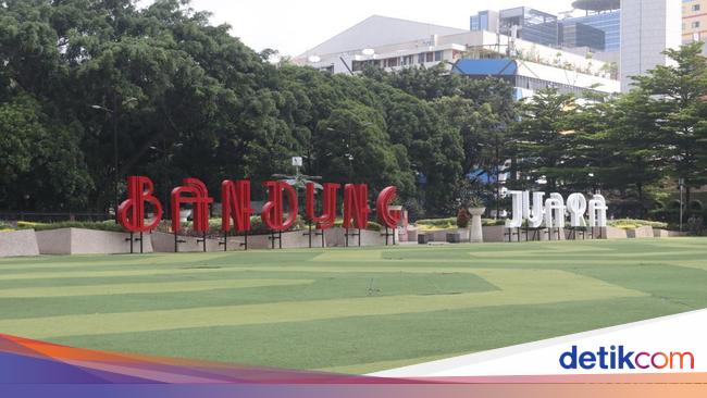 Alun-Alun Bandung Ditutup Saat Malam Tahun Baru 2023!