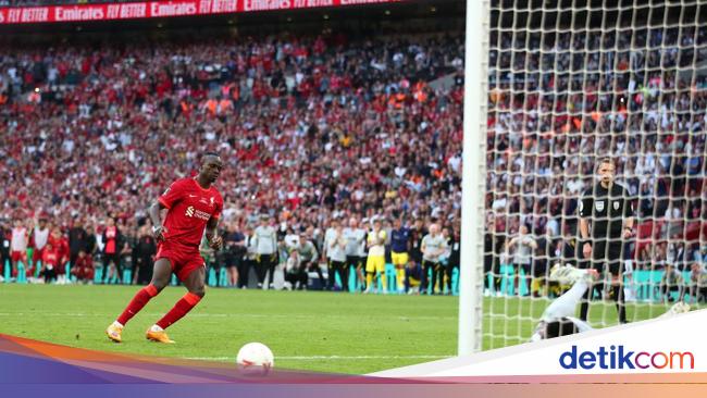 Klopp defends Sadio Mane who failed to execute the penalty