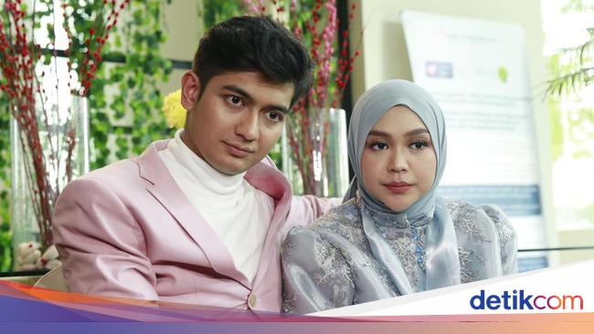 Teuku Ryan Ngaku Pernah Dihukum Ria Ricis Tidur di Sofa