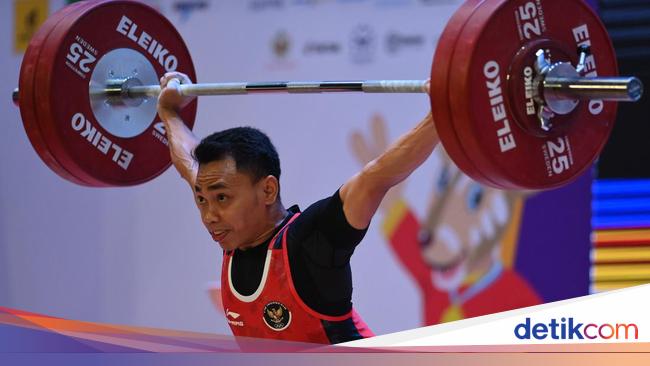 Eko Yuli Menuju Kejuaraan Dunia Angkat Besi 2022