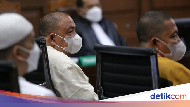 Hal Memberatkan Vonis 9 Tahun Bupati Langkat Nonaktif Terbit Rencana