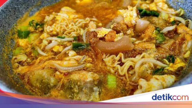 Pedas Seuhah! Ini 5 Seblak Paling Laris dan Populer di Bandung