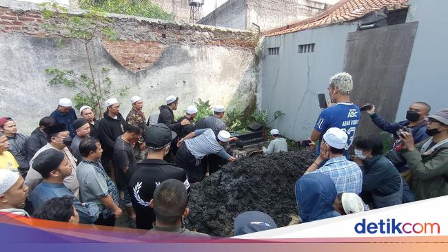 Sadness of the Family Tells the Condition of Bobotoh who died in GBLA