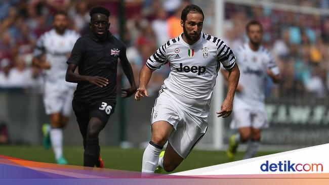 Higuain’s story holds his stomach when Photographed at Juventus