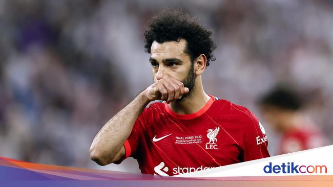 Mohamed Salah stays, Liverpool officials get flattery