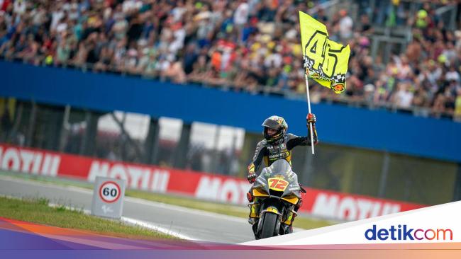 Bezzecchi Depak Bagnaia dari Puncak