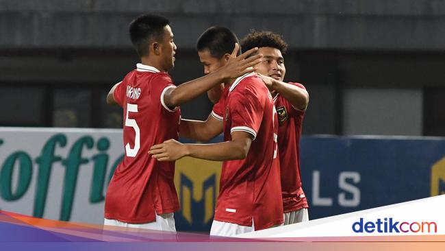 The line-up for Indonesia vs Thailand in the 2022 AFF U-19 Cup