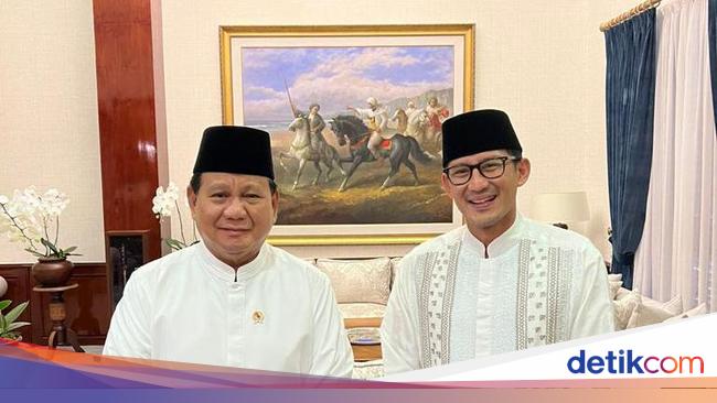 Senyum Prabowo Dengar Kabar Sandiaga Bakal Loncat ke PPP