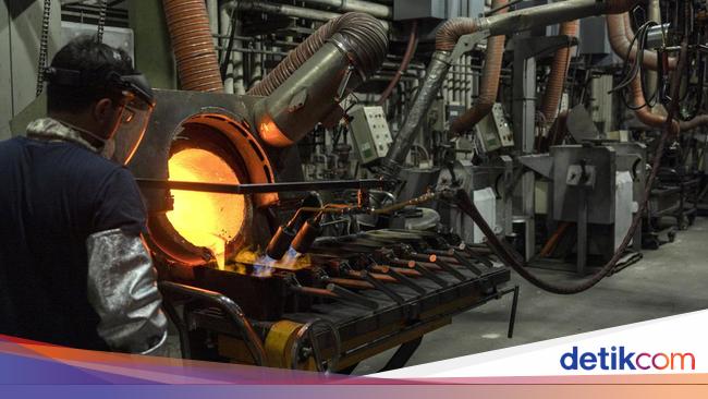 Anggota DPR Cecar Pengusaha Smelter Pakai Lembaga Survei Itu-itu Saja