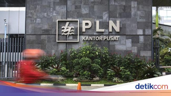 Genjot Energi Bersih, PLN Bangun PLTS Apung 42 MWp di Batam