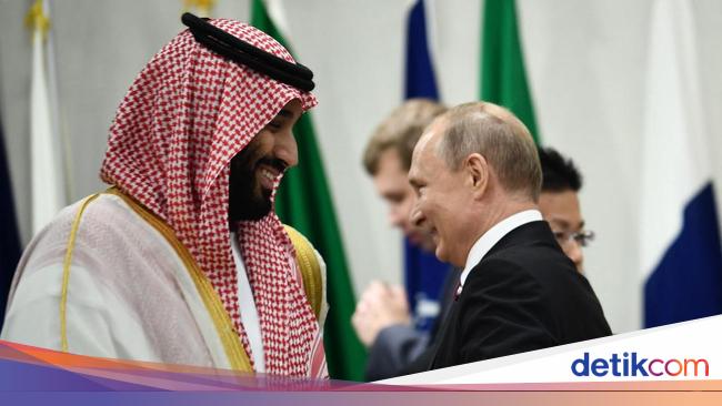 Putin Teleponan dengan Putra Mahkota Arab Saudi, Bahas Apa?